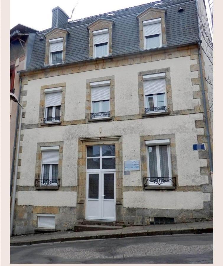 Апартаменты Le Nid Douillet Rustique Linge Fourni Ла-Бурбуль Экстерьер фото